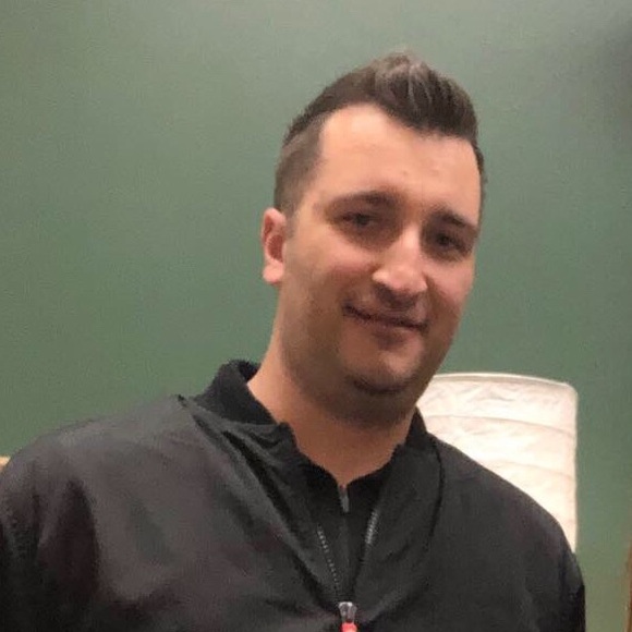 Meet your Posher, Kyle - Picture 2 of 2